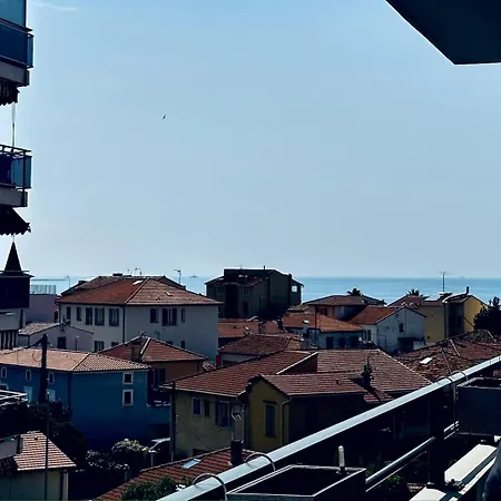 F1 Cozy, 150m De La Апартаменты *